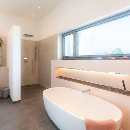 Villa Designervilla Am Haff